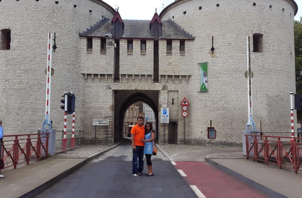 Kruispoort town gate , Bruges